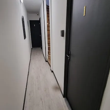 Orchidee, Confort, Renove * Σεν-Κεντέν